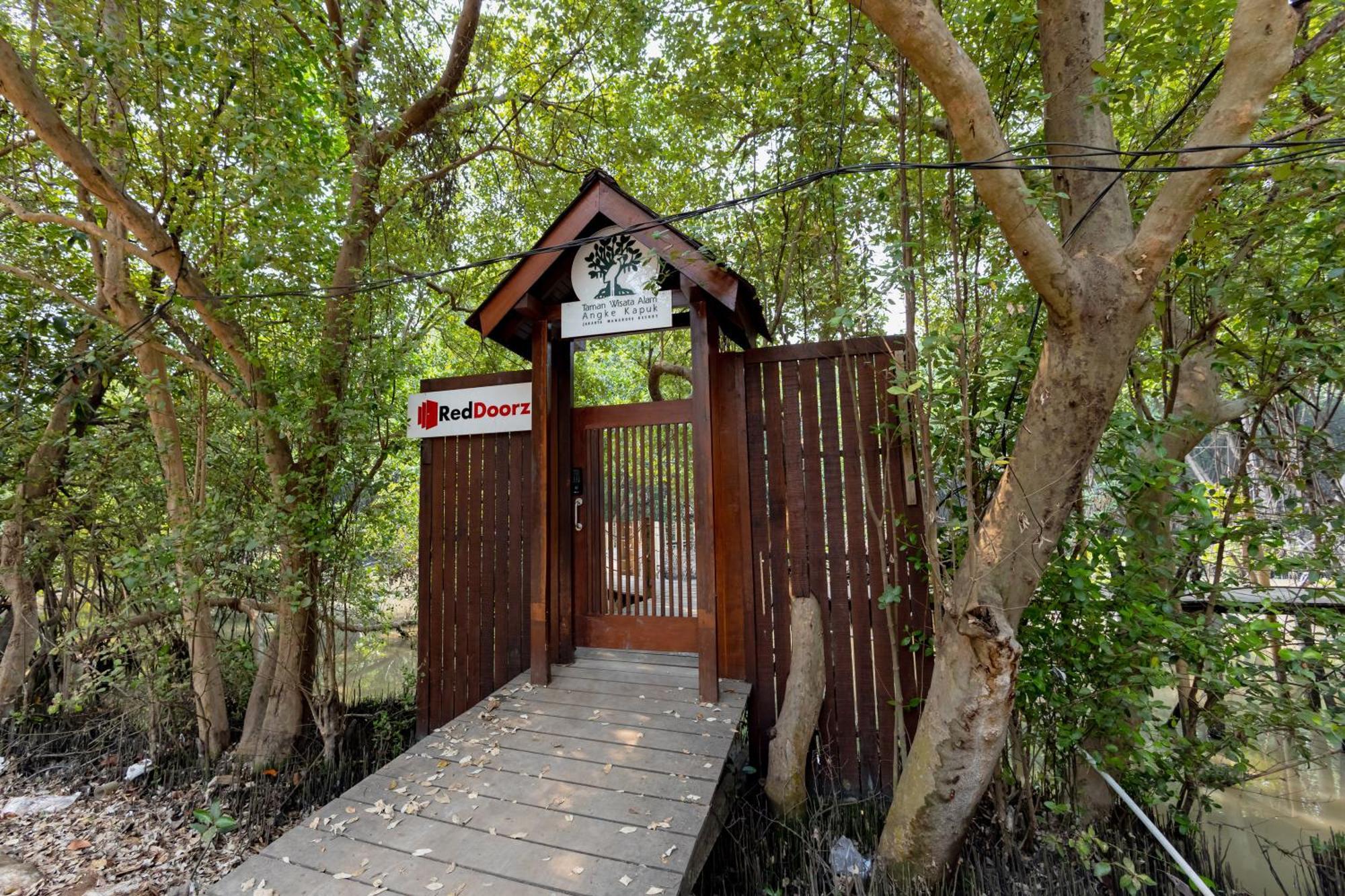 Reddoorz Resort @ Taman Wisata Mangrove Cakarta Dış mekan fotoğraf