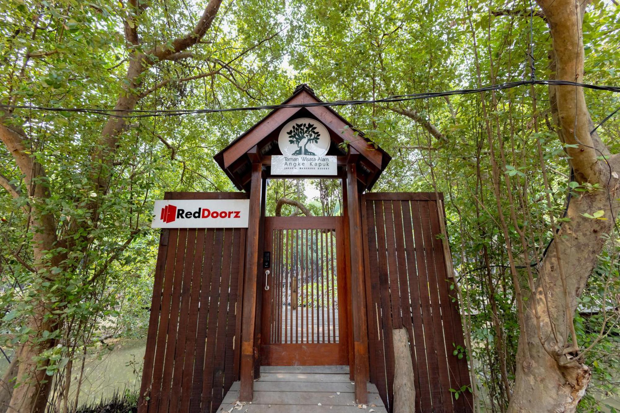 Reddoorz Resort @ Taman Wisata Mangrove Cakarta Dış mekan fotoğraf